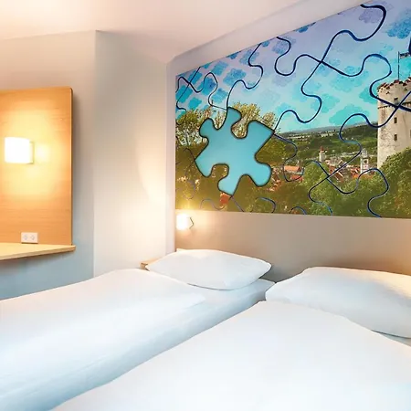 酒店 B&B Hotel Ravensburg 拉芬斯堡