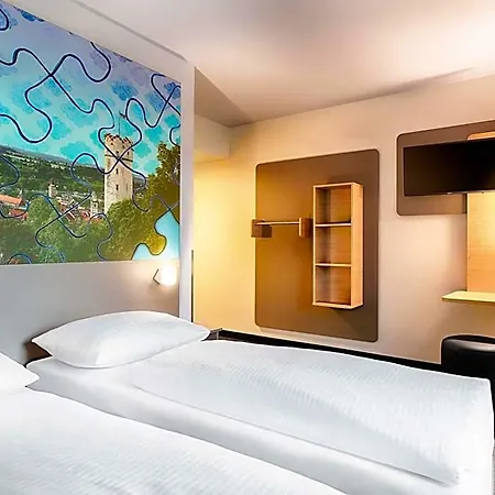 B&B Hotel Ravensburg מלון