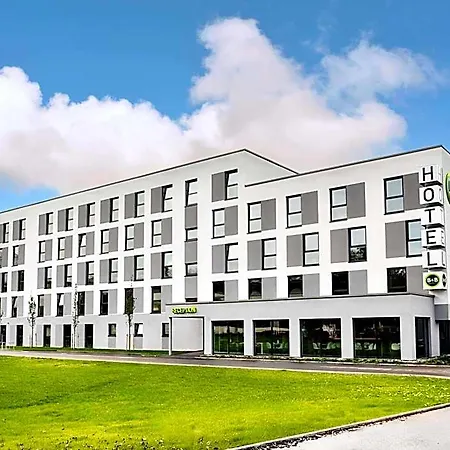 מלון B&B Hotel Ravensburg 3*